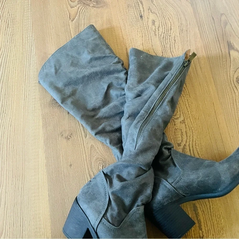 Qupid woman’s calf block heel boot size 6.5 back zip winter chic pointy toe gray - Picture 10 of 10